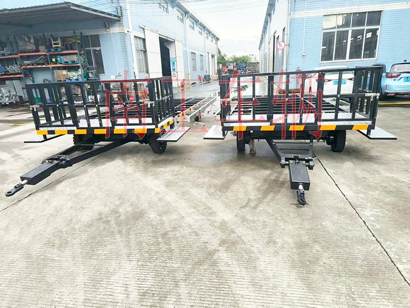 5噸帶不銹鋼配件牽引平板拖車 護欄型全掛車